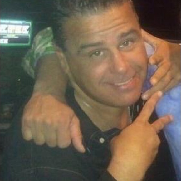 Meet your Posher, Chris - Picture 1 of 1